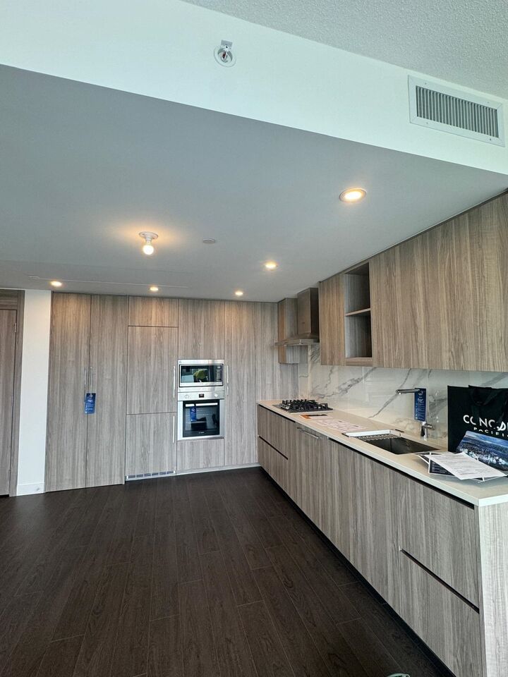 13778 100th Avenue 2201 — photo 1