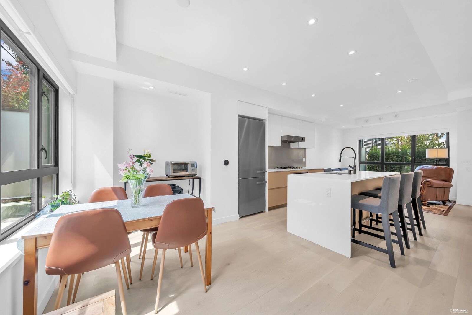 Property Photo: 526 W 28th Avenue 23 BC V5Z 2H1
