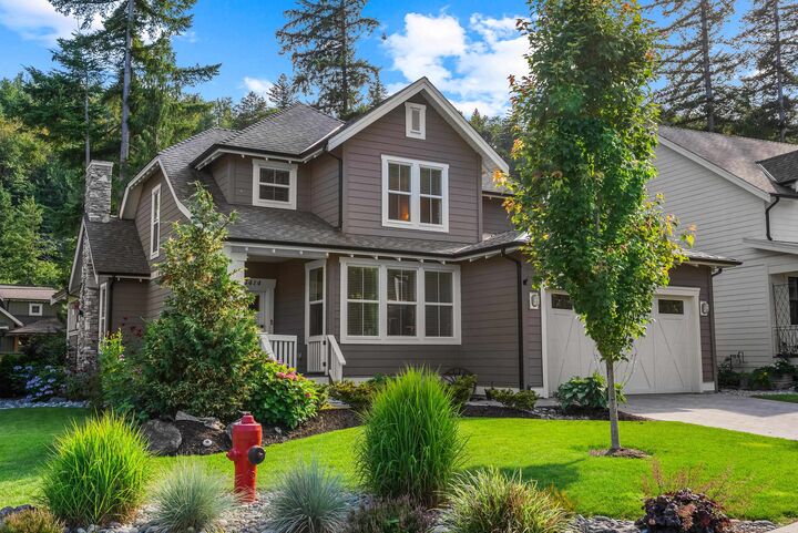 Property Photo: 43414 Creekside Circle BC V2R 0Z4