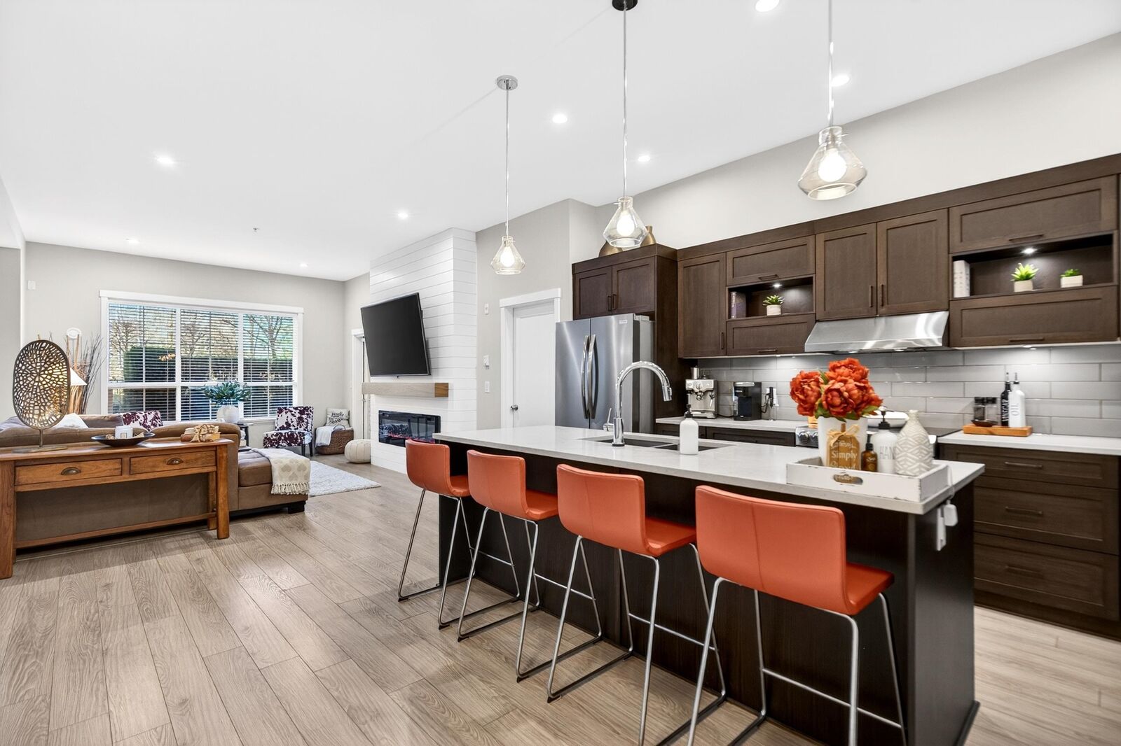 Property Photo: 12367 224 Street 103 BC V2X 6B9