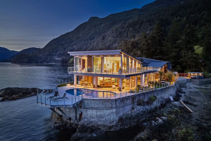 Property Photo: 15 Brunswick Beach Road BC V0N 2E0