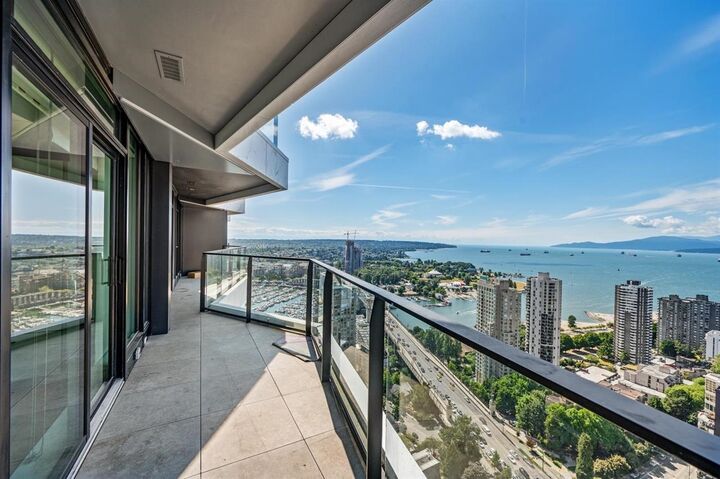 Property Photo: 899 Pacific Street 3X03 BC V6Z 1X3