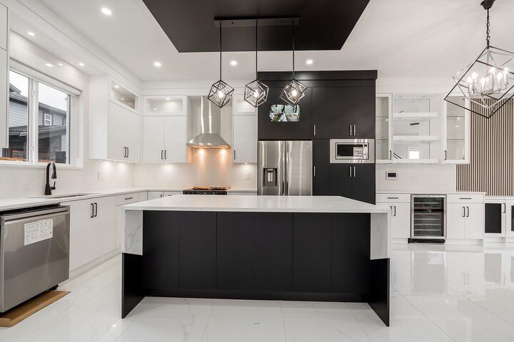 Property Photo:  166xx 18A Avenue Upper And Main  BC V3Z 9X5 