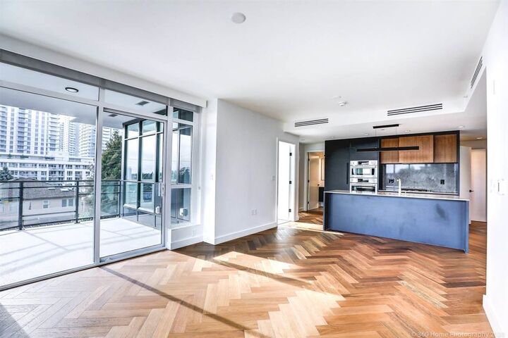 Property Photo: 458 W 63rd Avenue 204 BC V5X 2J4