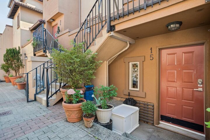Property Photo: 3036 W 4th Avenue 15 BC V6K 1R4