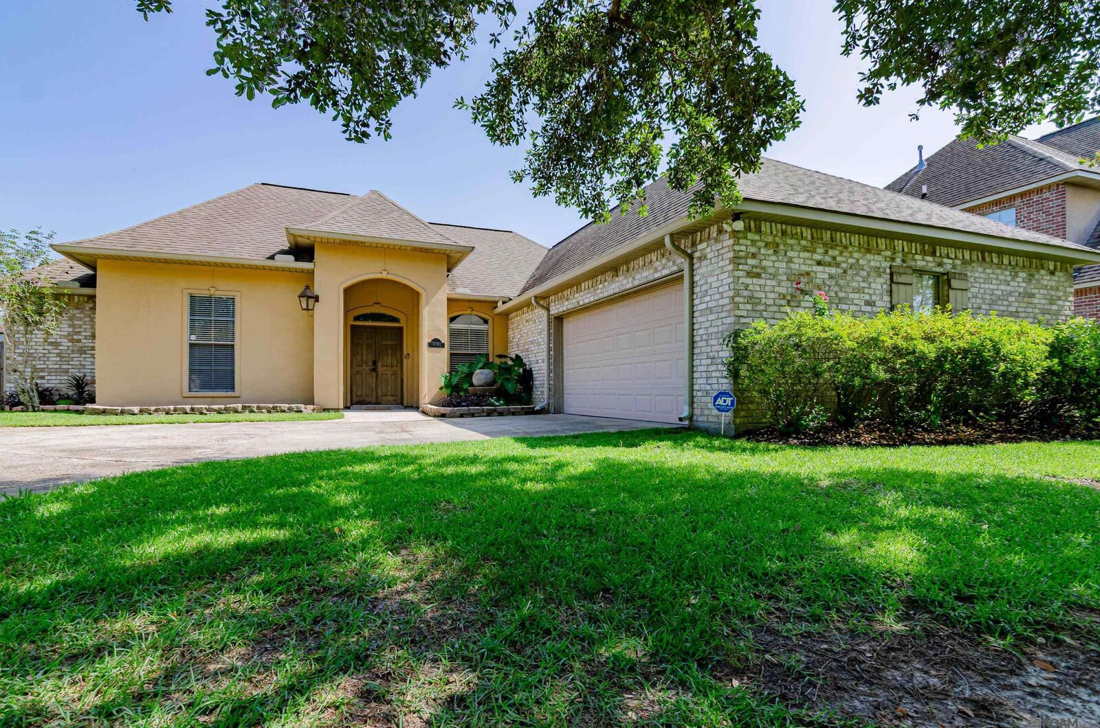 Property Photo:  37182 Cobblestone Ave  LA 70734 