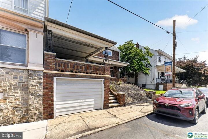 Property Photo: 128 N North Street PA 17954
