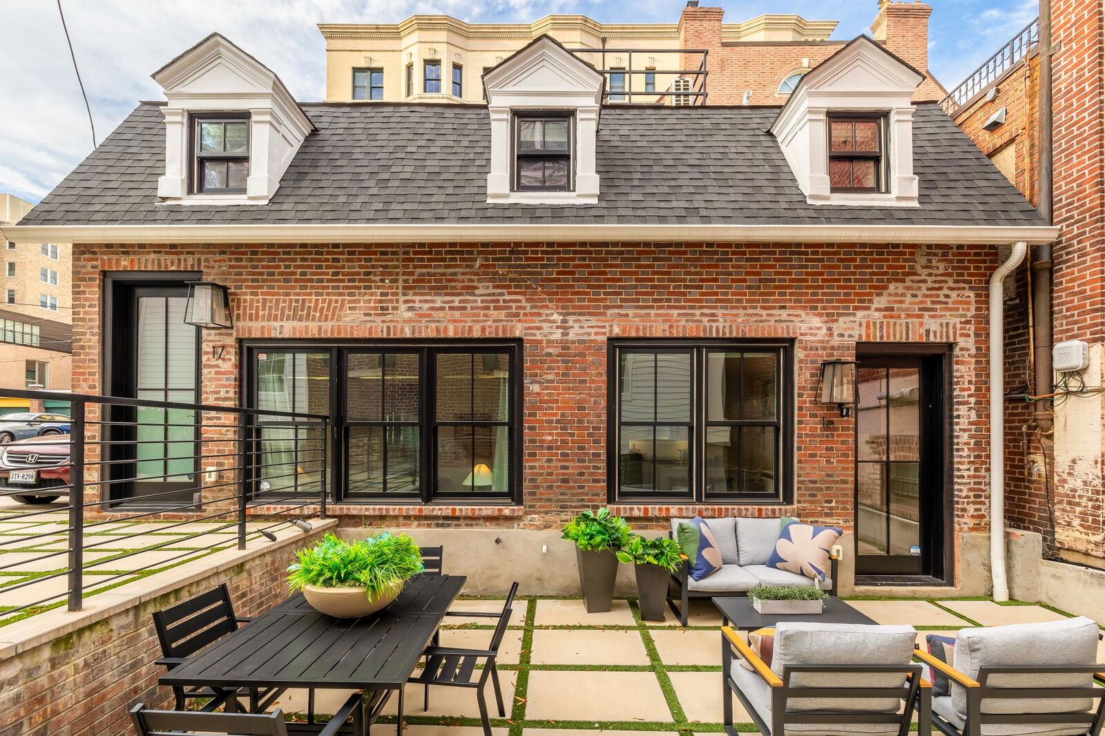 Property Photo:  2007 Wyoming Avenue NW 16  DC 20009 