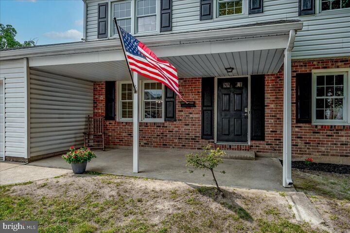 Property Photo: 6 Black Road DE 19720