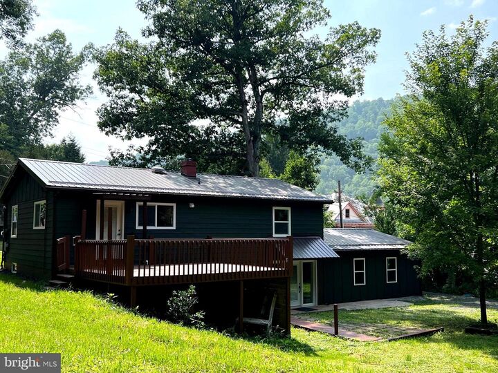 Property Photo: 18 Park Avenue MD 21502
