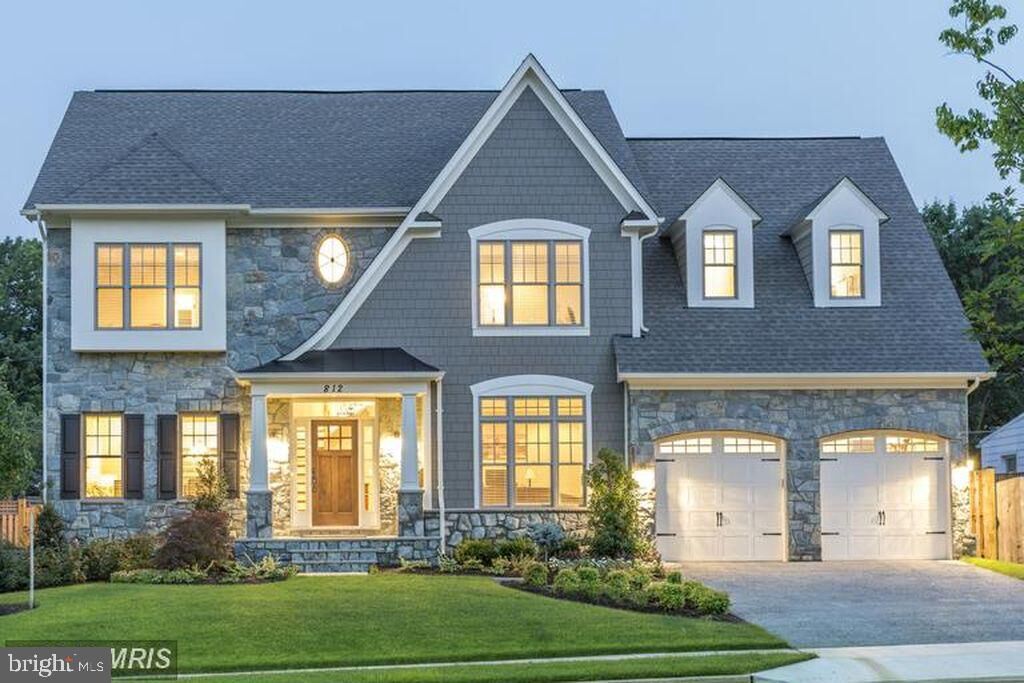 Property Photo: 812 21st Street S VA 22202