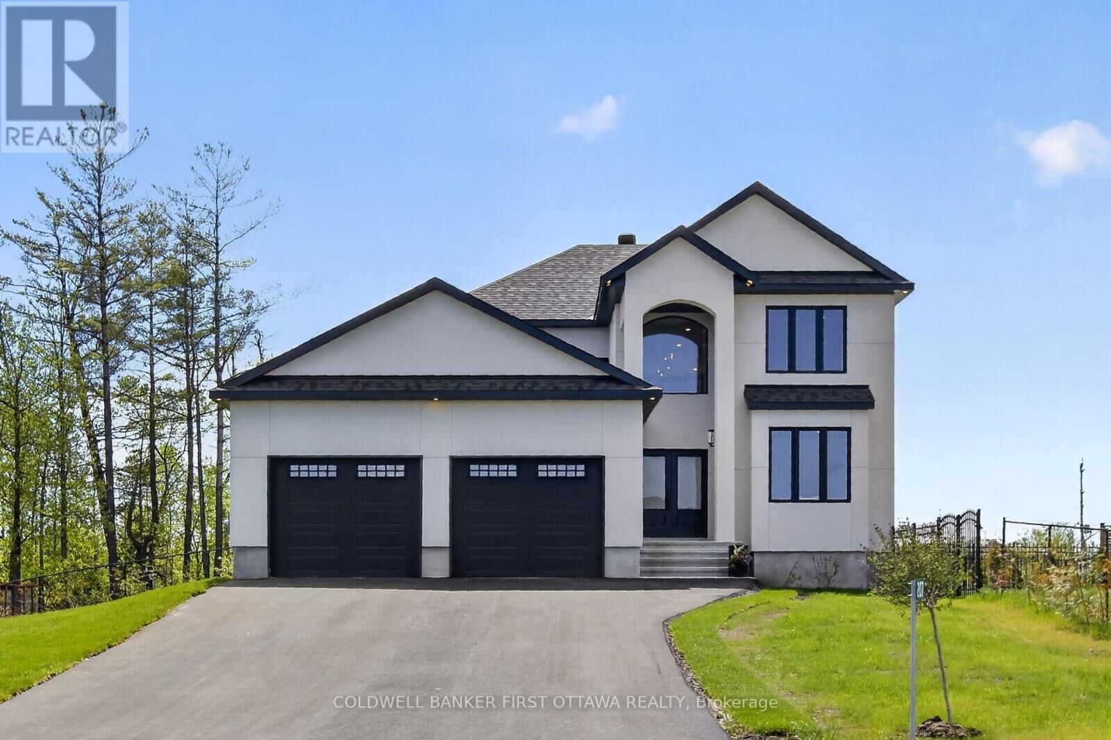 Property Photo: 207 Owen Lucas Street ON K7S 3G8