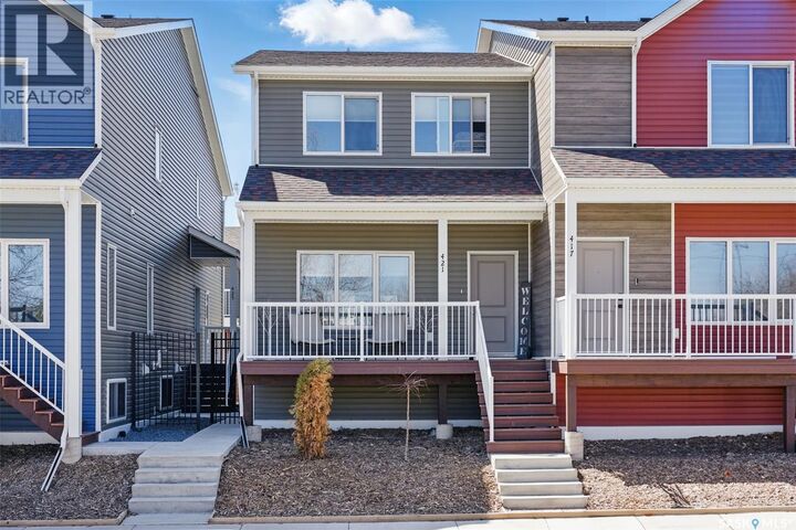 Property Photo: 421 L Avenue S SK S7M 5Y6