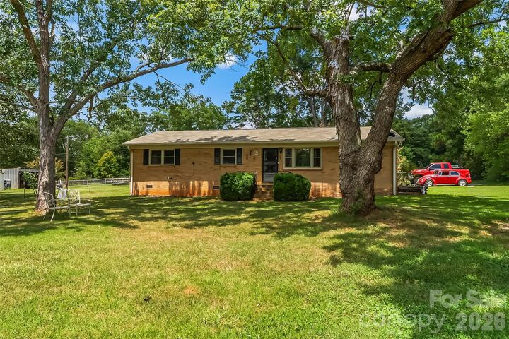 Property Photo:  315 Windwood Drive  NC 28016 