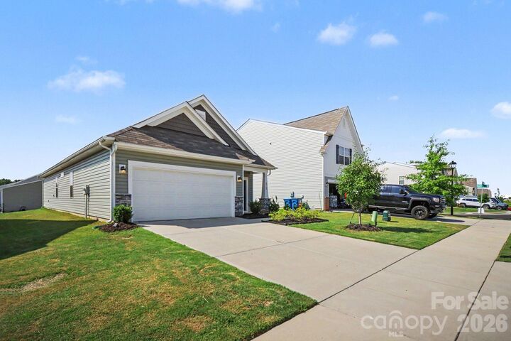 Property Photo: 2760 Legacy Ridge Lane NC 28609
