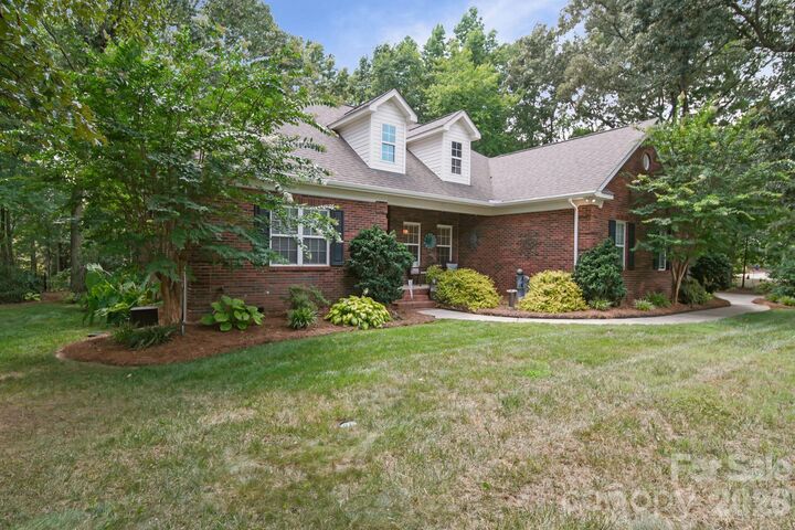 Property Photo: 2905 Telefair Lane NC 28110