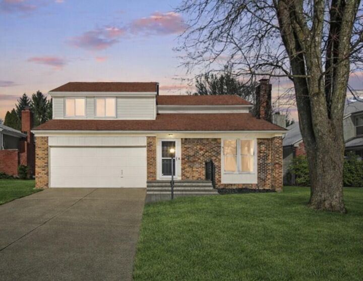 Property Photo: 1986 Sutter Parkway OH 43016