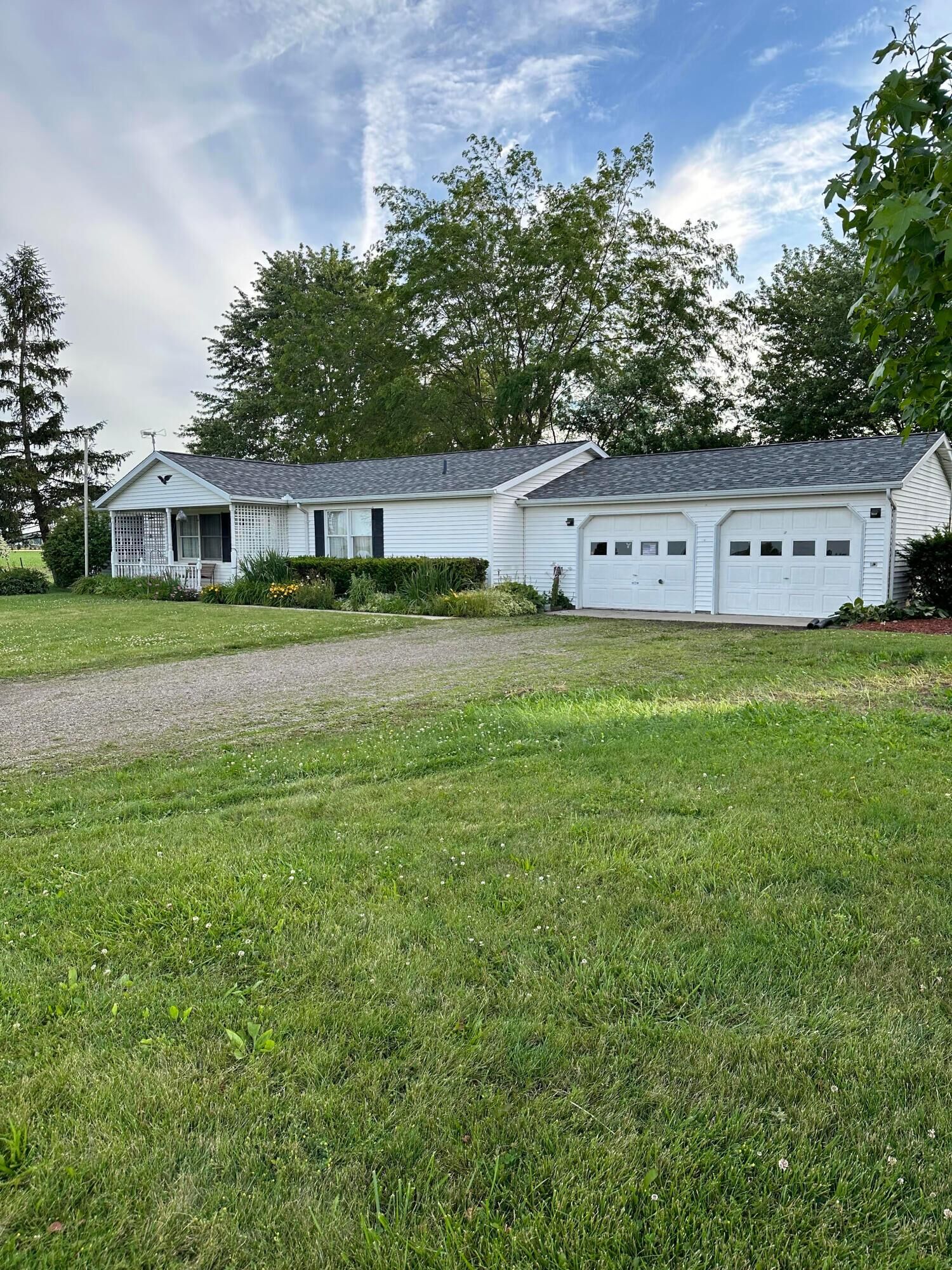 Property Photo: 9855 County Road 35 OH 45812