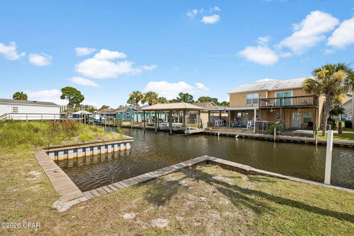 Property Photo: 6707 Sunrise Drive FL 32407
