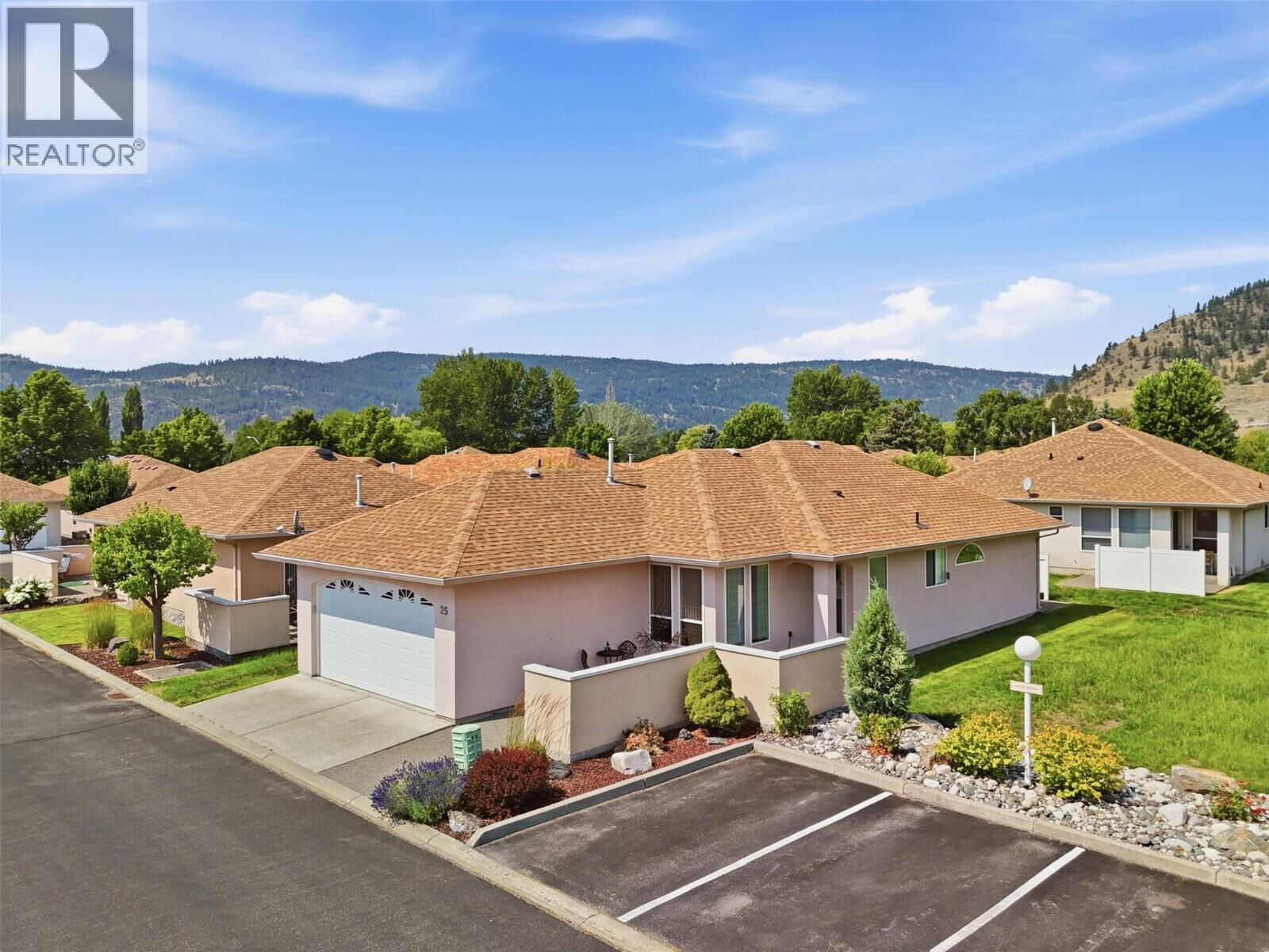 Property Photo: 1901 Maxwell Avenue 25 BC V1K 1L9