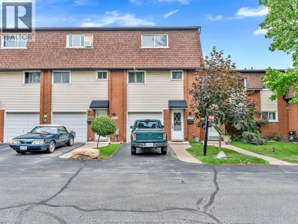 Property Photo: 6312 Thornberry ON N8T 3A2