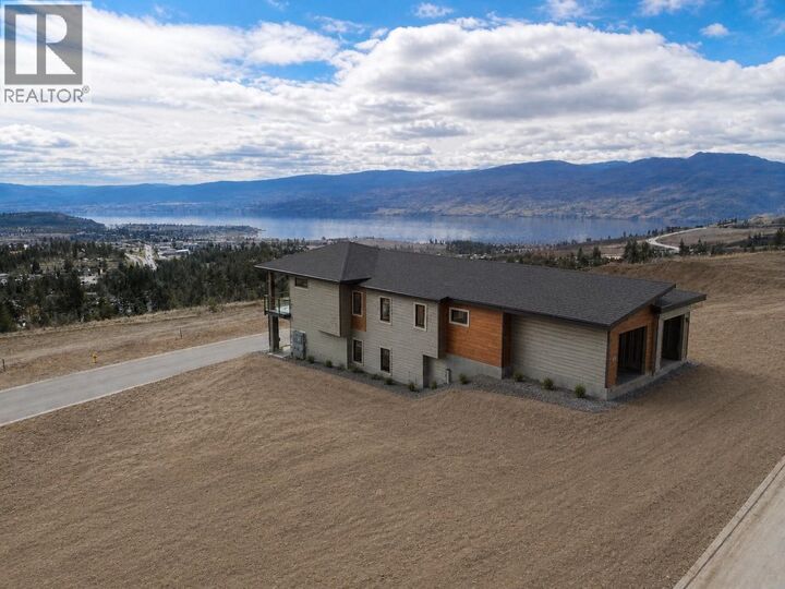 Property Photo: 3746 Morningside Lane BC V4T 0B1