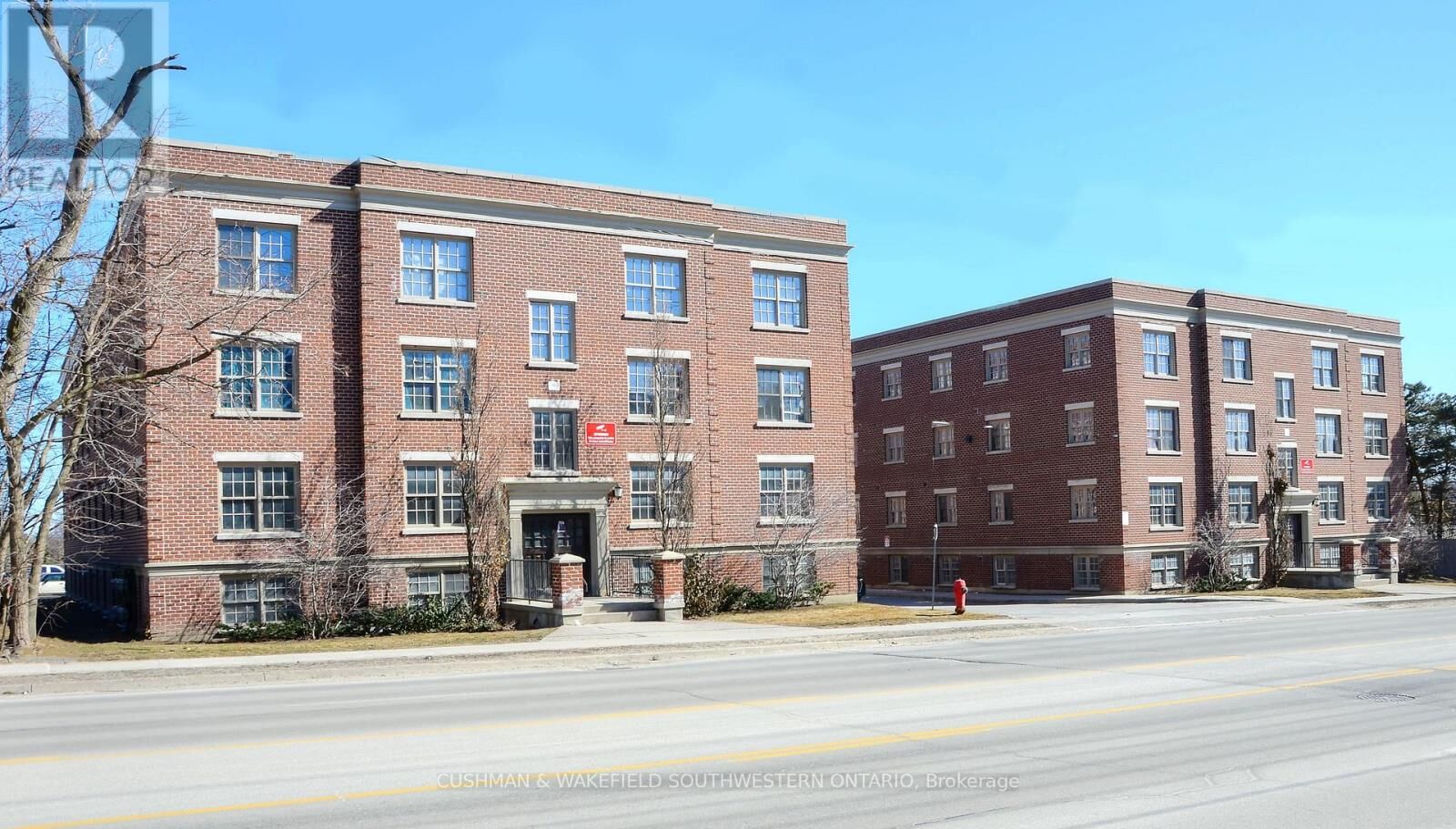 Property Photo: 359-363 Duckworth Street ON L4M 3X8