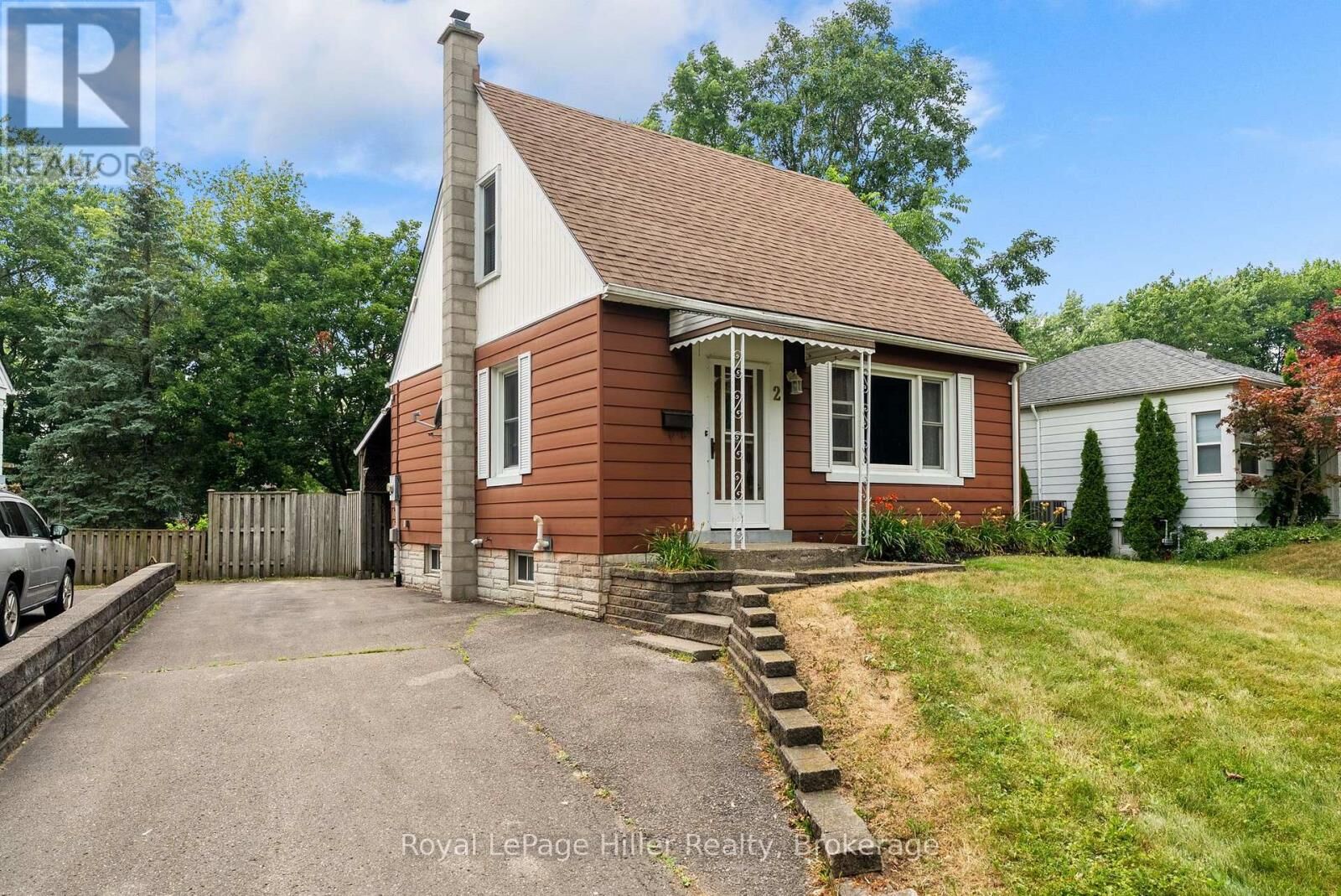 Property Photo: 2 Somerset Street ON N5A 6K1