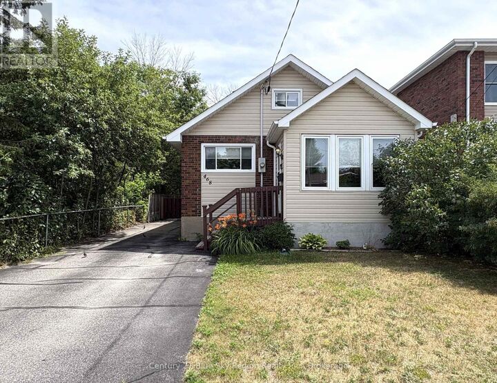 Property Photo: 468 King Street West ON P1B 6A2