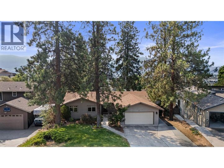 Property Photo:  2185 Shannon Way  BC V4T 1S2 