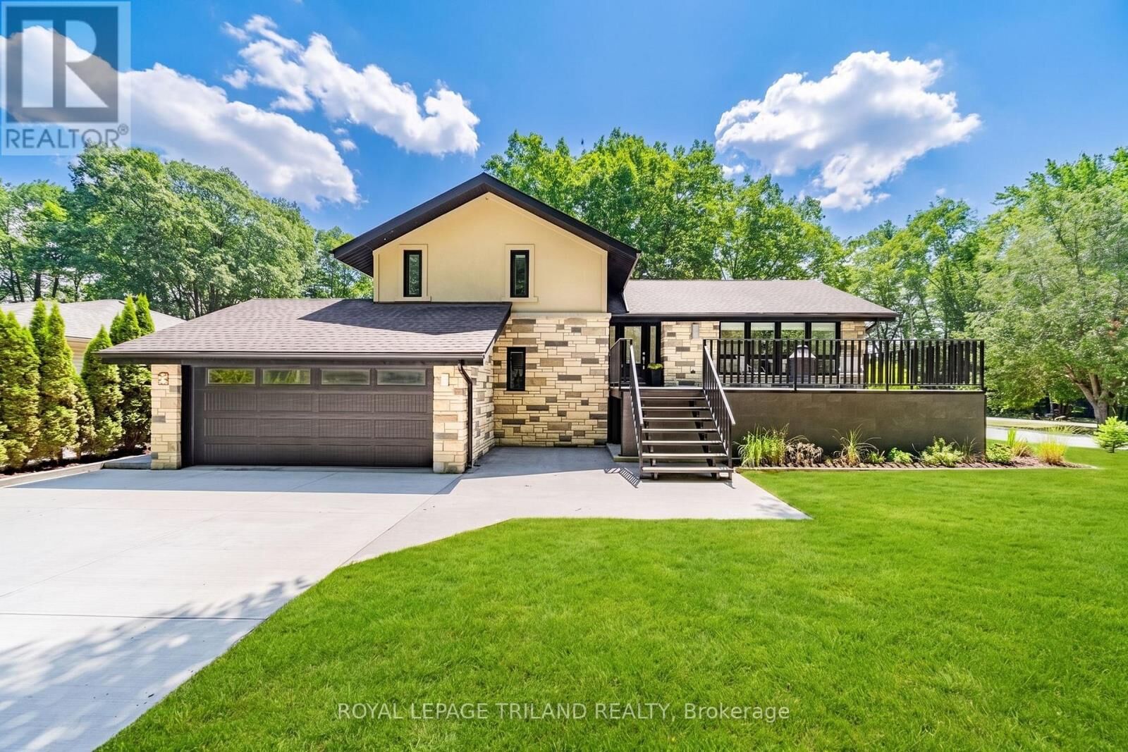 Property Photo: 9653 Joanne Avenue ON N0M 1T0