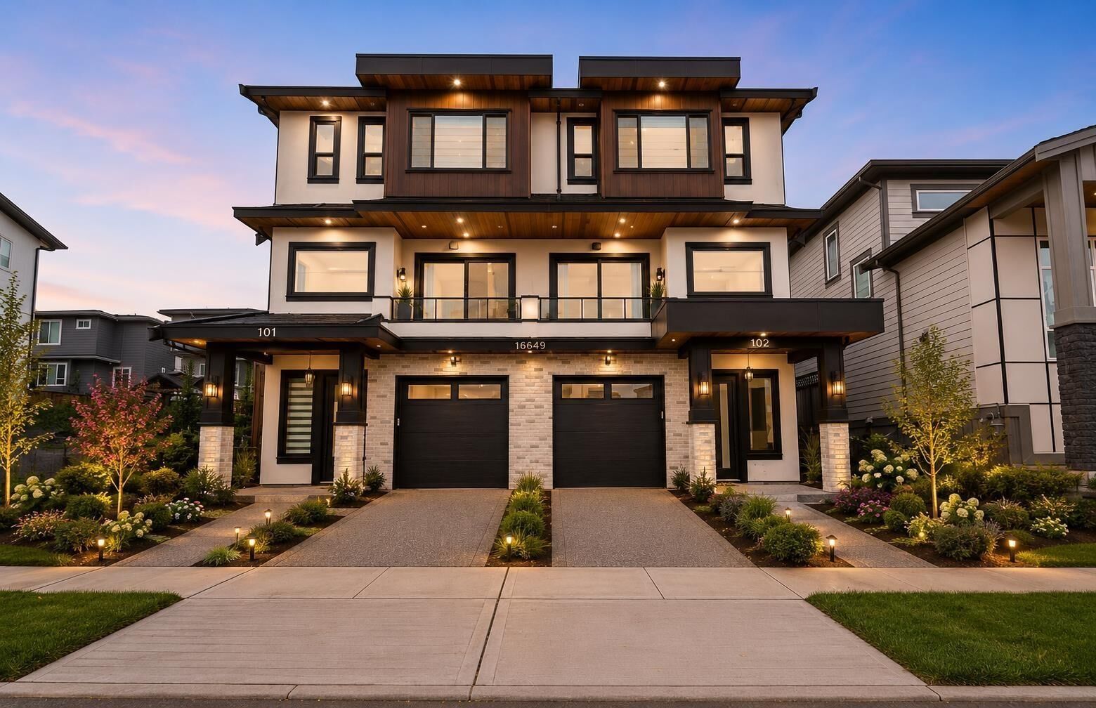 Property Photo:  166xx 18A Avenue  BC V3Z 9X5 