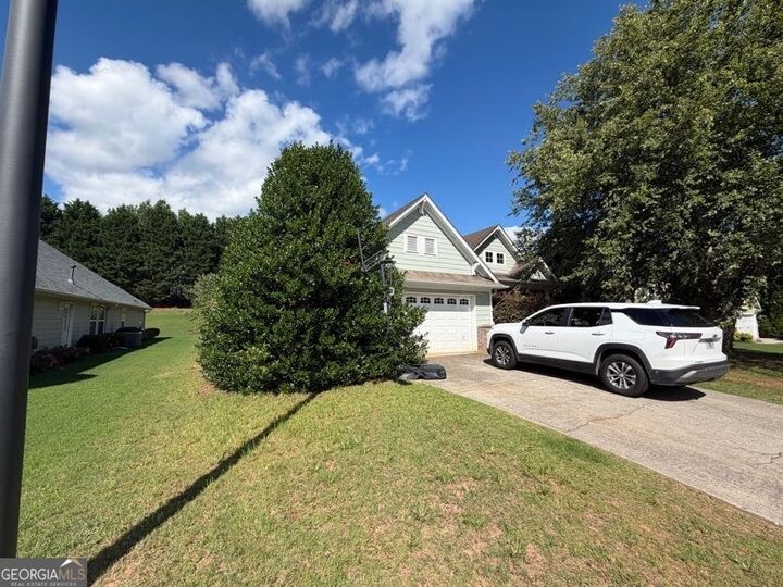 Property Photo: 194 Cedar Mill Drive GA 30132