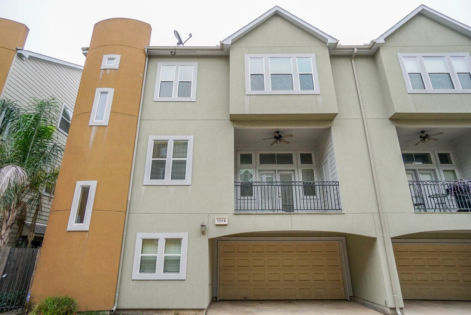 Property Photo:  5730 Kansas Street B  TX 77007 