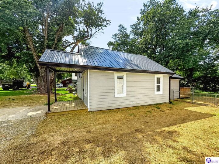 Property Photo:  523 Millcreek Road  KY 40160 