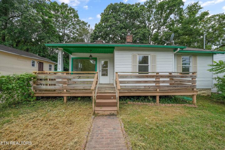 Property Photo:  1815 Fay St  TN 37921 