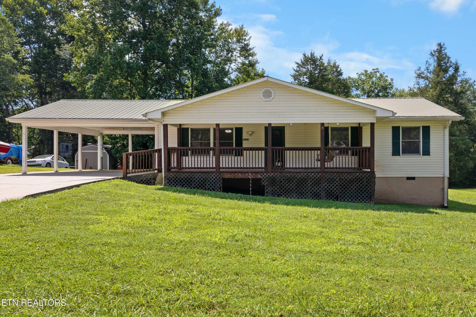 Property Photo:  106 Balboa Drive  TN 37854 