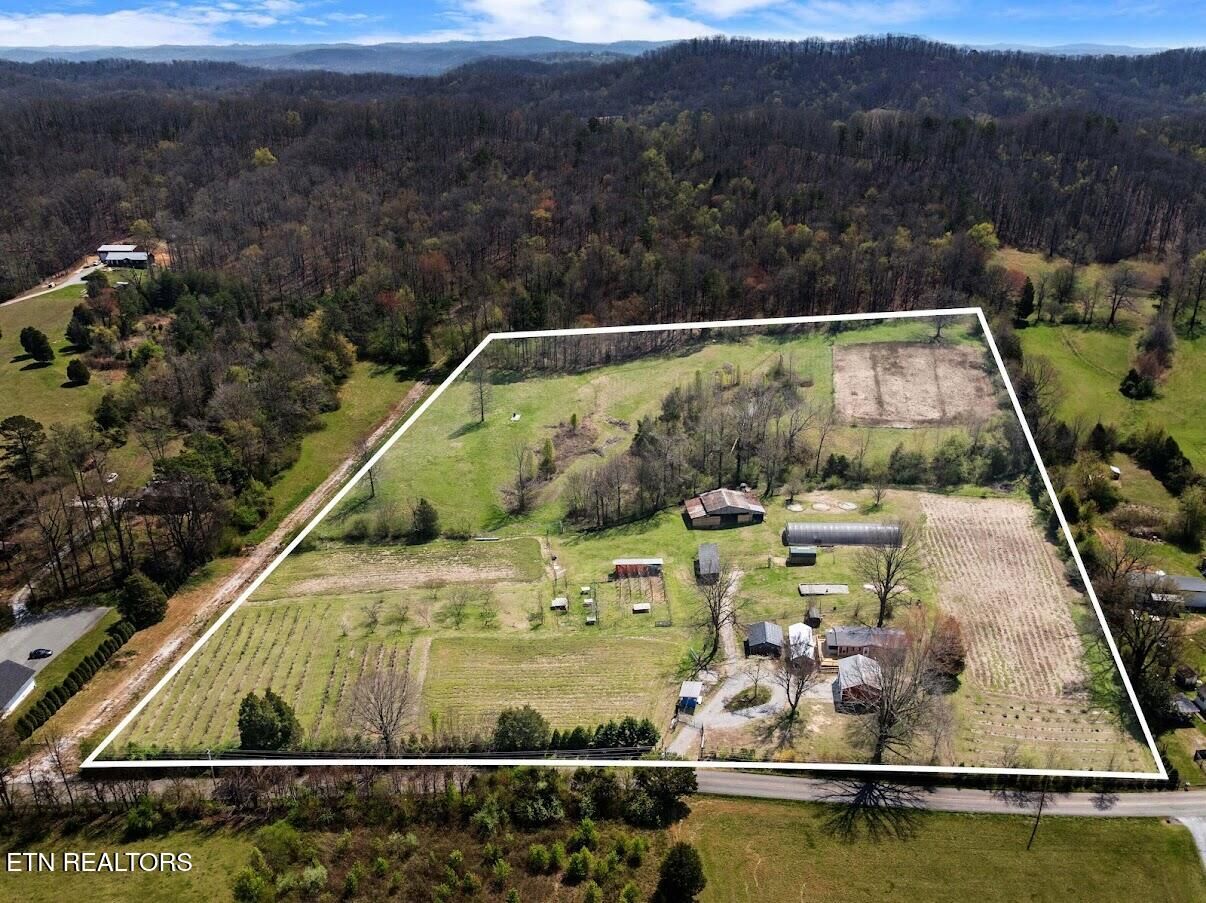 Property Photo:  1247 Post Oak Valley Rd  TN 37854 