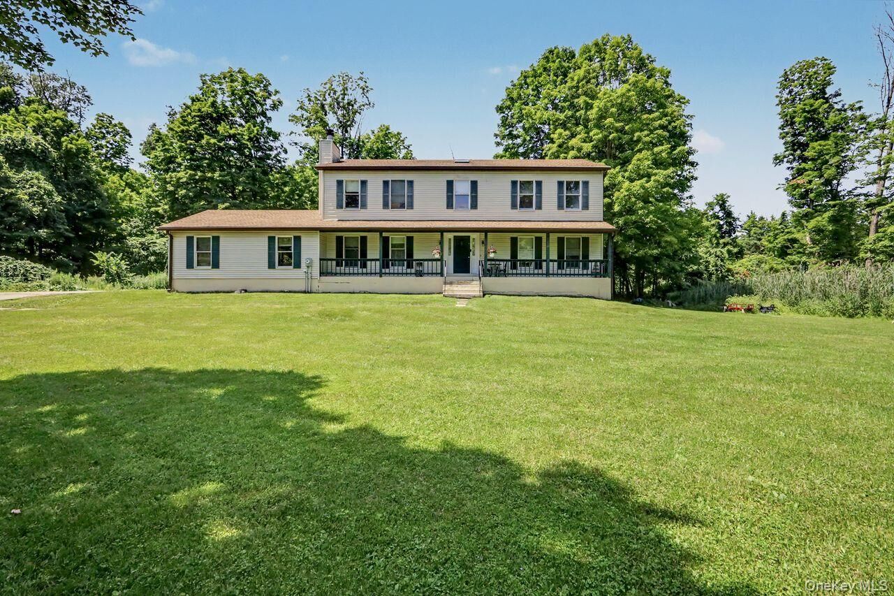 Property Photo:  15 Country Hill Road  NY 10509 