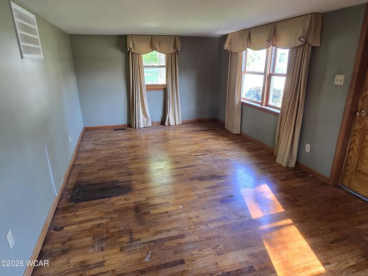 Property Photo:  411 W Montford Avenue  OH 45810 