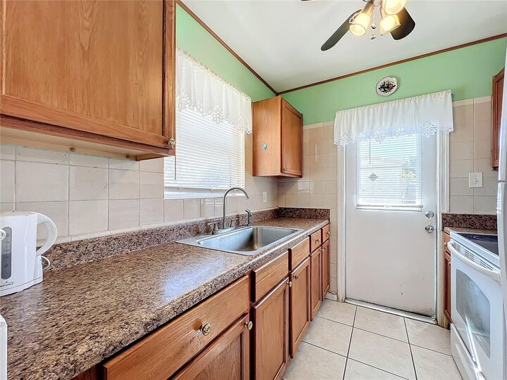 Property Photo: 8333 Herbison Avenue FL 34287