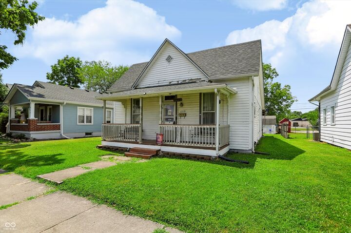 Property Photo: 609 Montgomery Street IN 46176