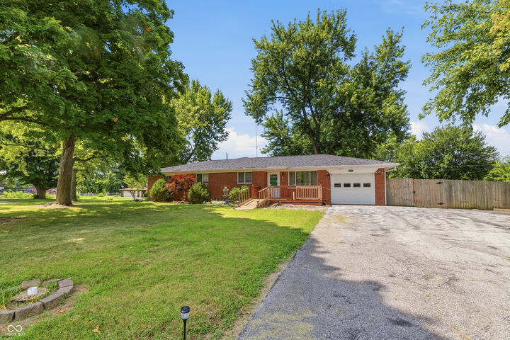 Property Photo: 621 Fabyan Road IN 46217