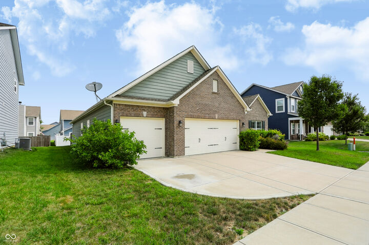 Property Photo: 8810 Rowling Way IN 46239