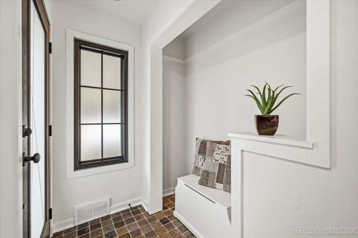 Property Photo: 326 N Martha Street IL 60148