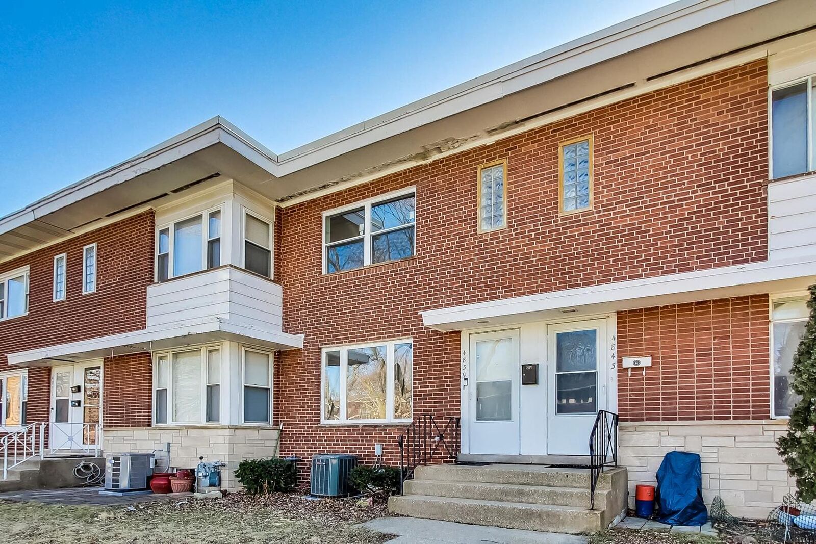 Property Photo:  4839 Crain Street  IL 60077 