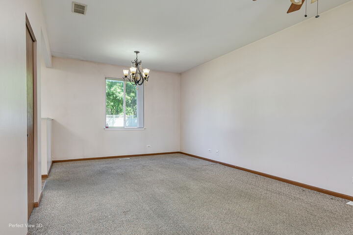Property Photo: 1111 Vail Court 1111 IL 60540