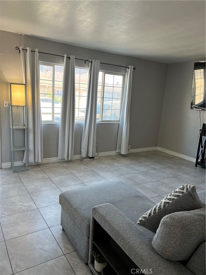 Property Photo: 8928 Date CA 92335