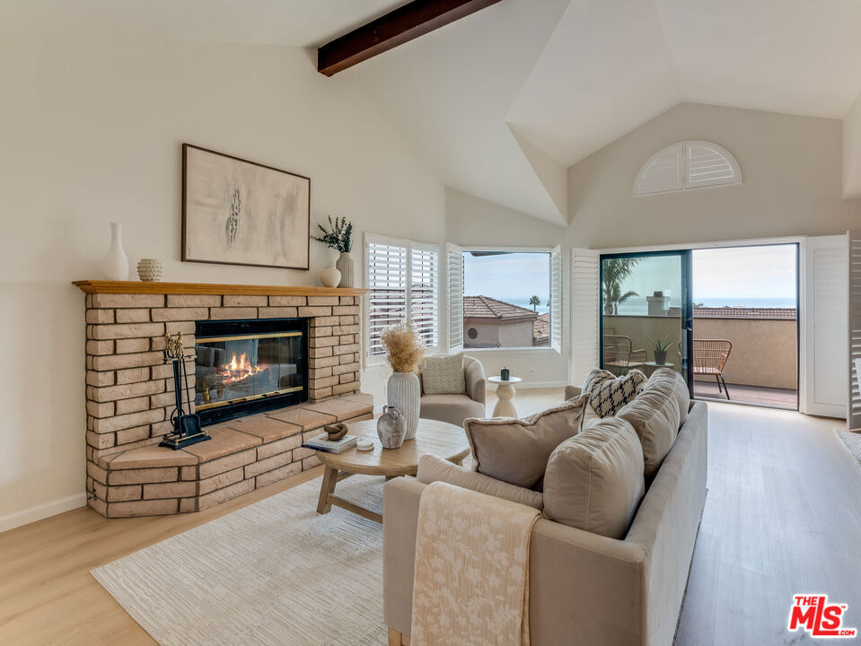 Property Photo:  115 Searidge Court  CA 93449 