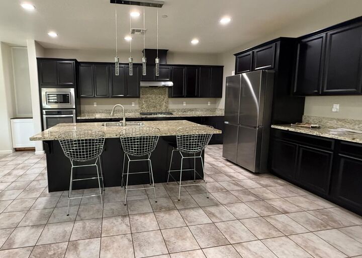 Property Photo:  1737 Cranbrook Court  CA 95330 